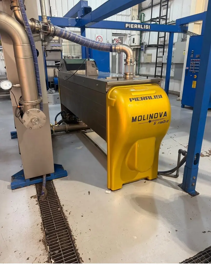 Batidora Pieralisi Molinova instalada en una almazara